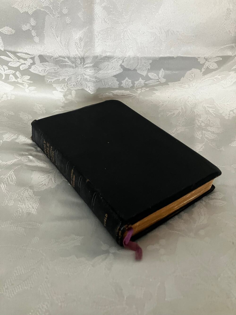 Vintage King James Holy Bible Letter Self Pronouncing Golds Edge Family Record